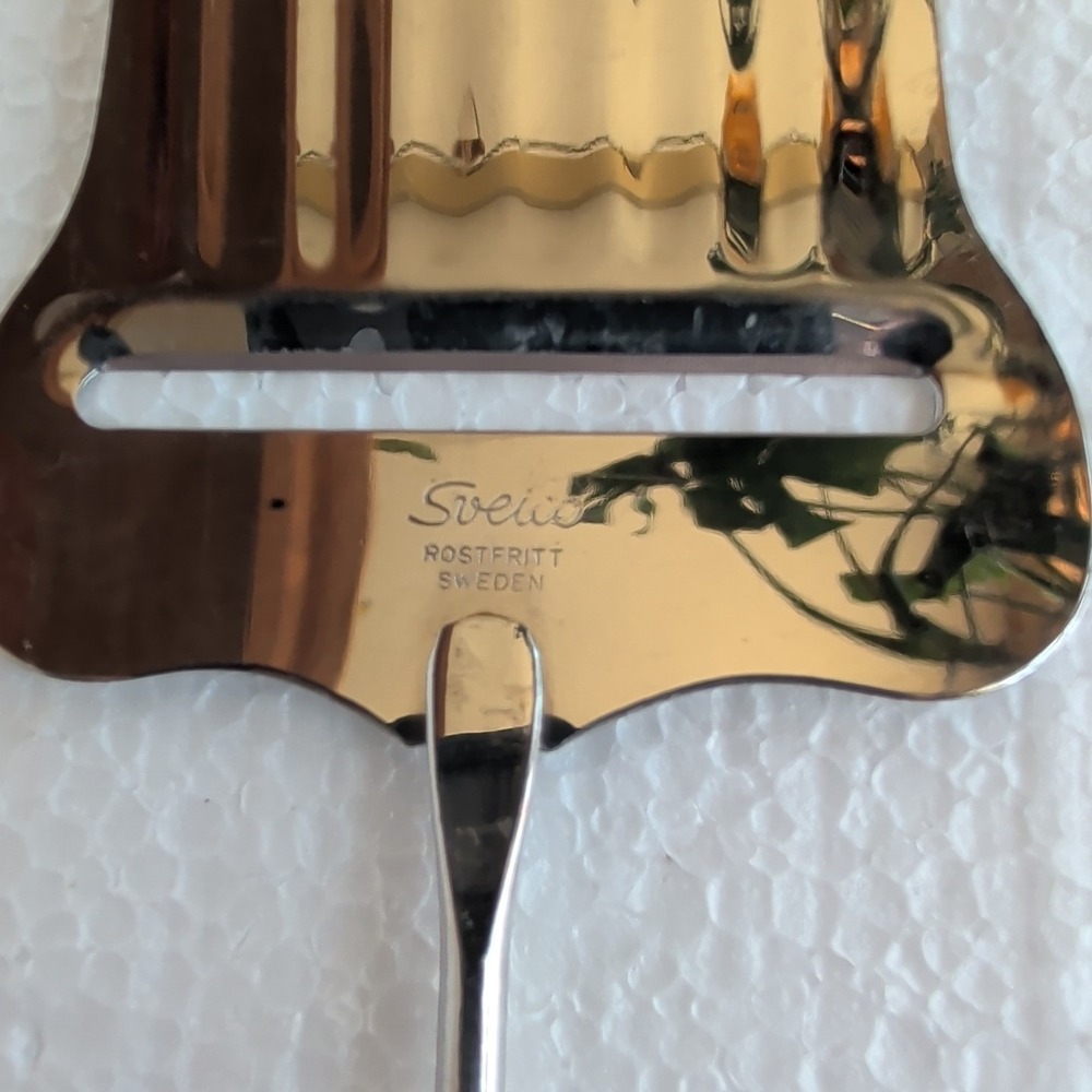 VTG WAVY Sveico Cheese Plane Slicer For Charcuterie Appetizers Made In Sweden - Picture 7 of 7